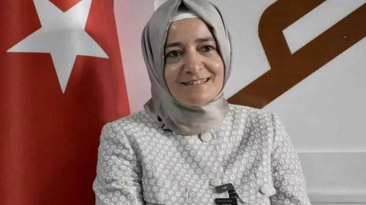 Fatma Betül Sayan Kaya ne doktoru? Fatma Betül Sayan Kaya'nın mesleği nedir?