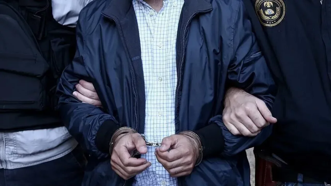 Sancaktepe'de kokore&ccedil;&ccedil;iye silahlı saldırı: 8 ş&uuml;pheliden 2'si tutuklandı