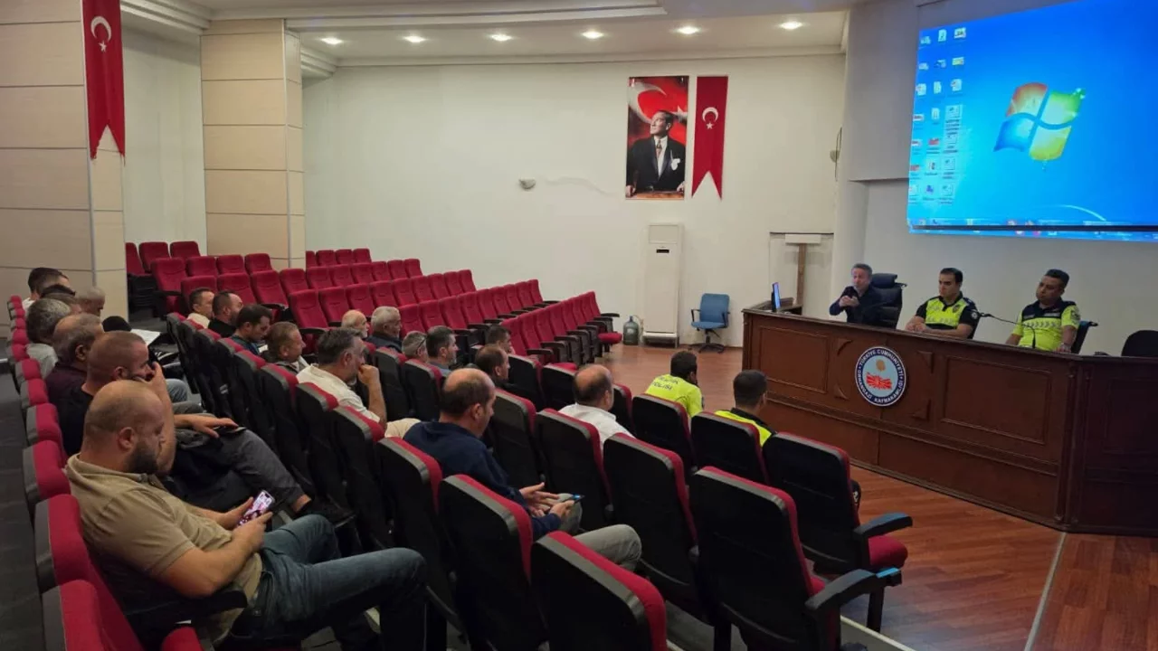 Orhangazi'de servis şoförlerine öğrenci güvenliği uyarısı! Kurallar tek tek anlatıldı...