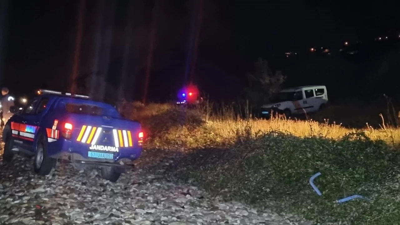 Sinop'ta tekne alabora oldu: 1 polis ölü, 1 polis kayıp