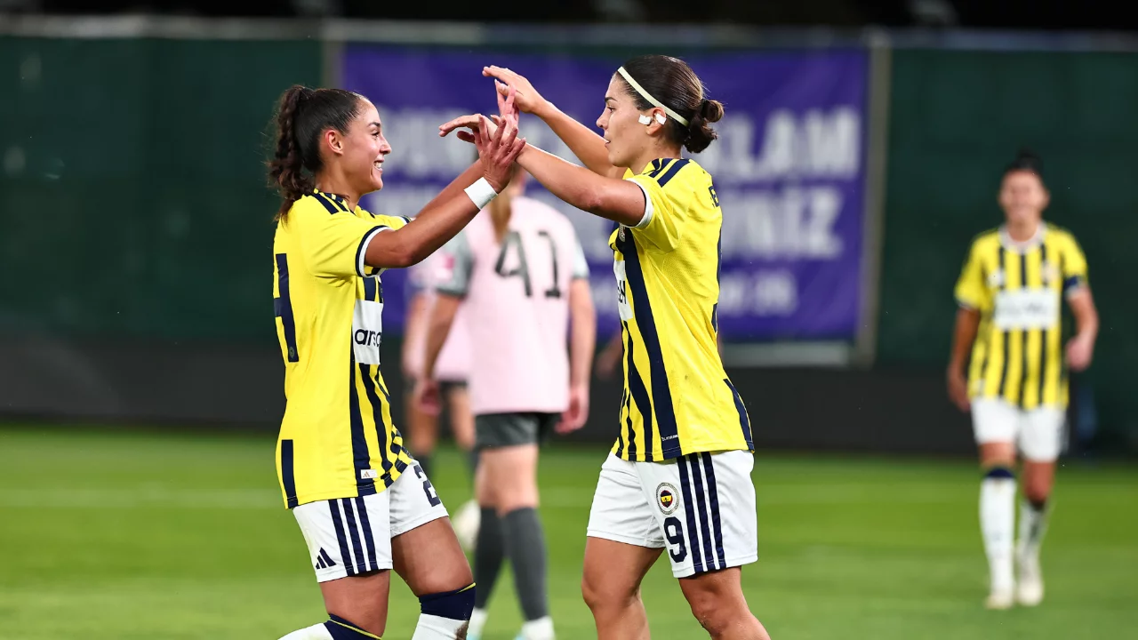 Fenerbah&ccedil;e arsVev Avrupa'da son 16 turuna y&uuml;kseldi