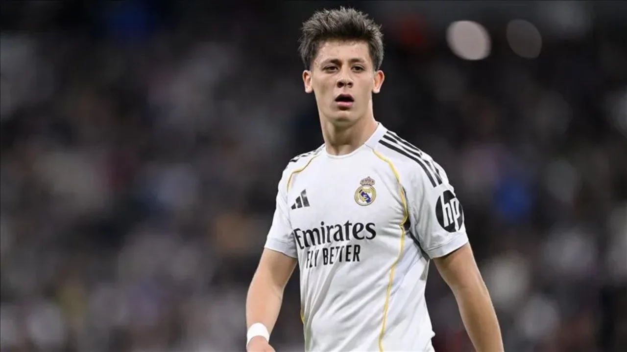 Arda G&uuml;ler, Real Madrid'de eyl&uuml;l ayının futbolcusu se&ccedil;ildi