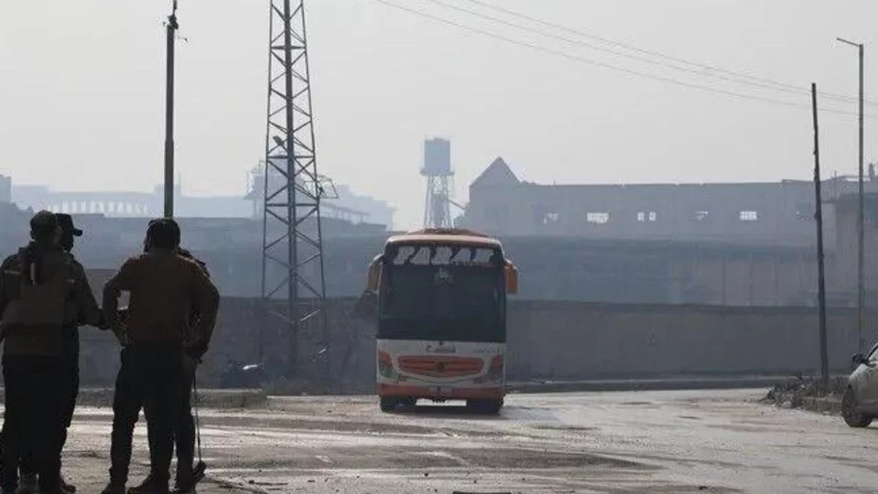 Suriye'de otob&uuml;se silahlı saldırı: 7 kişi hayatını kaybetti