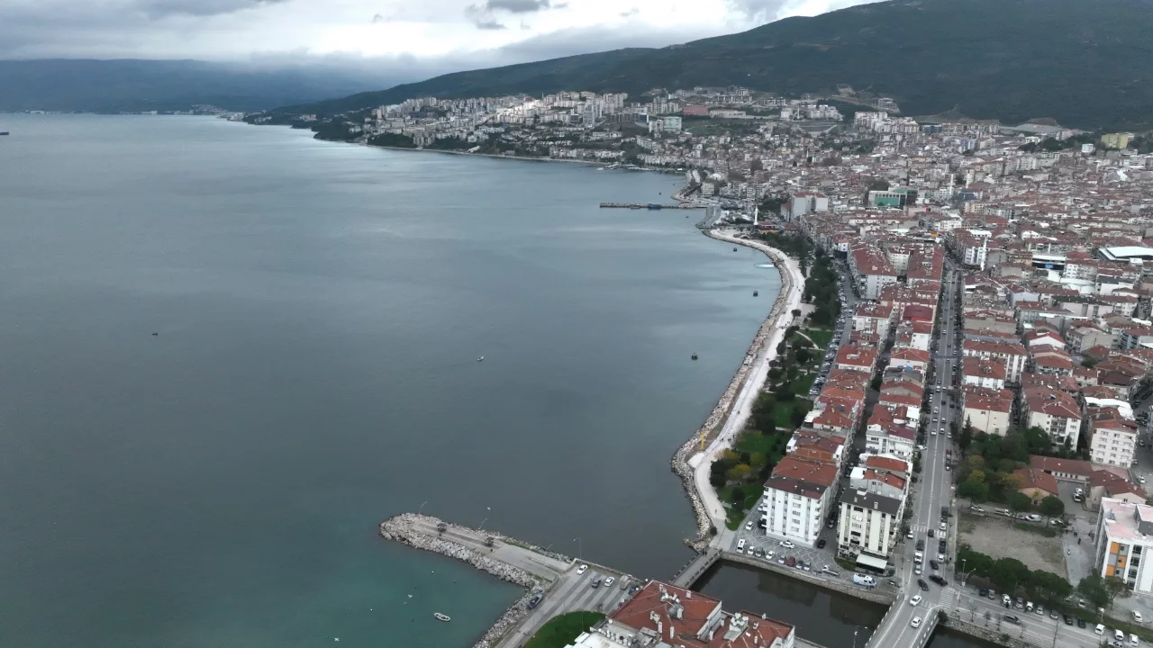 Bursa'da deprem oldu, g&ouml;zler bu b&ouml;lgeye &ccedil;evrildi! "Hareketlilik devam ediyor"