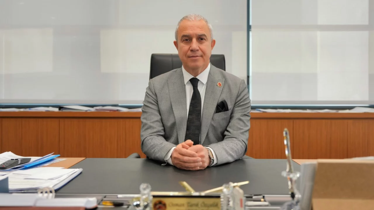 Alanya Belediye Başkanı Özçelik, CHP'den istifa etti 