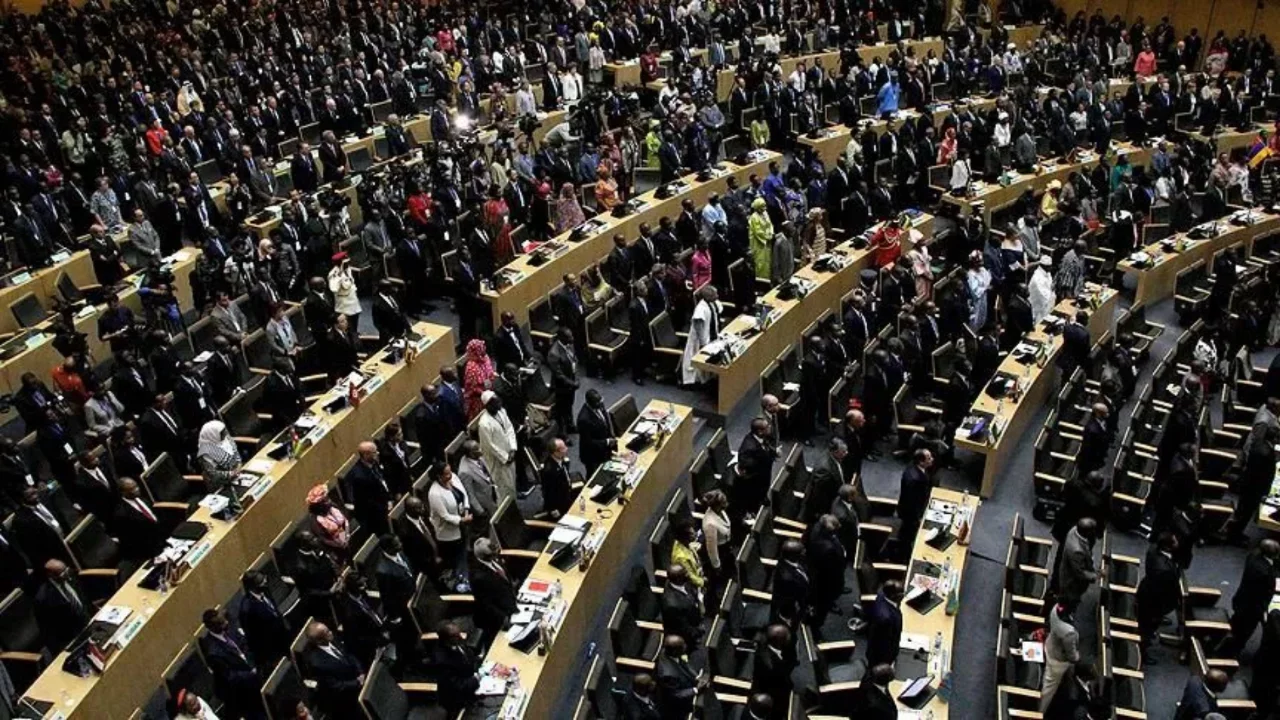 11 yıl sonra yeniden açıldı: Afrika Birliği Trablus'taki ofisine geri döndü