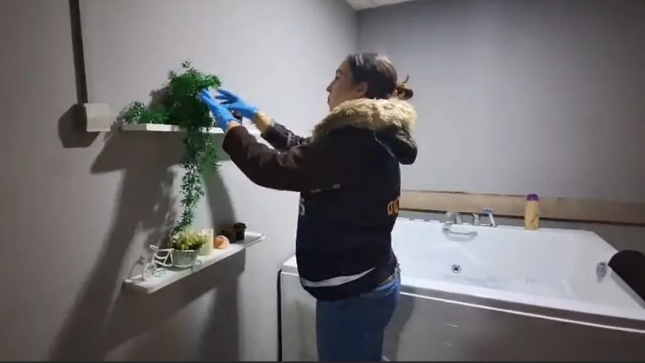 D&uuml;zce'de masaj salonlarına fuhuş operasyonu: 7 ş&uuml;pheliden 5'i tutuklandı