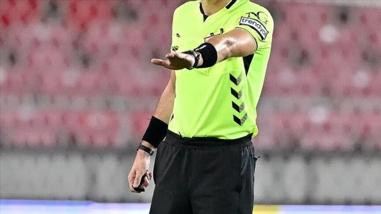 Son dakika! S&uuml;per Lig'den iki hakem g&ouml;zaltına alındı...