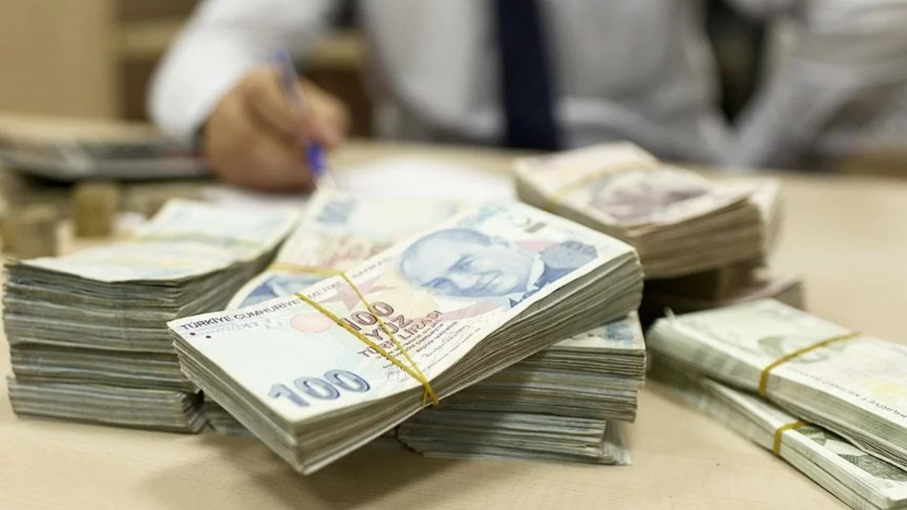 Memur ve Emekli Maaş Zammı Tablosu Ocak 2027: Yeni Yılda Emekli ve Memur Maaş Zammı Ne Kadar Olacak, Ne Kadar Zam Yapılacak?