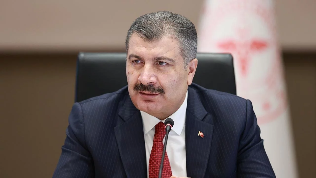 Eski bakan Fahrettin Koca'dan dikkat &ccedil;eken hamle! Resmi Gazete'de yayımlandı
