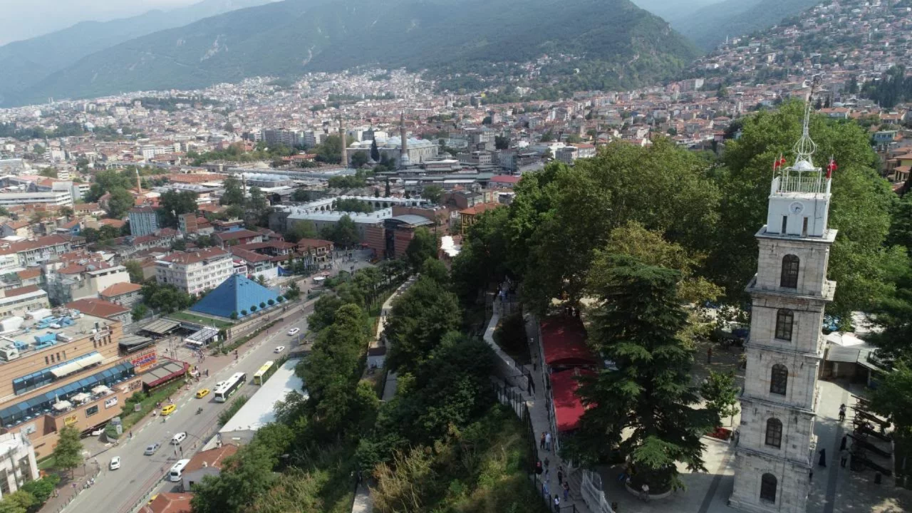 Bursa'da basılan ilk gümüş para İngiliz pazarında satışa çıktı! İşte istenen fiyat...