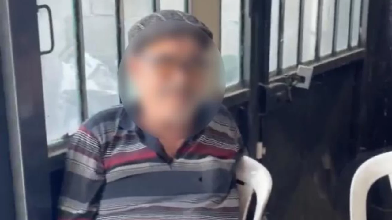 Bu kadarı da 'pes' dedirtti! Sızıntı olan aracın yanında sigarayla gezdi