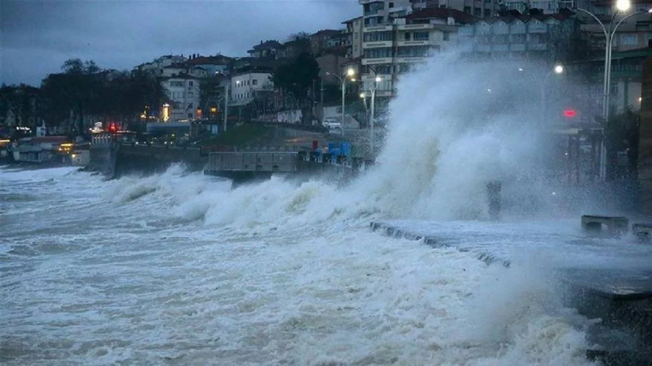 Marmara ve Ege i&ccedil;in fırtına uyarısı