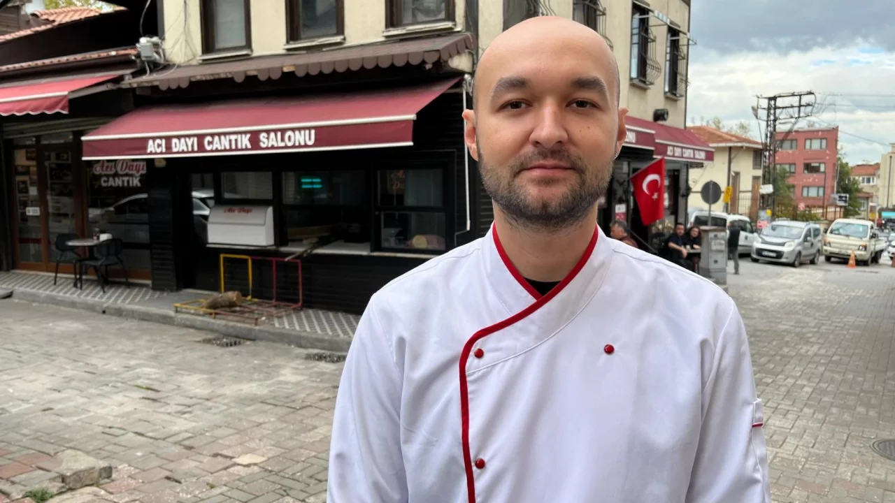 Kapısında uzun kuyruklar oluşuyordu! Bursa'nın 70 yıllık pidecisinden a&ccedil;ıklama