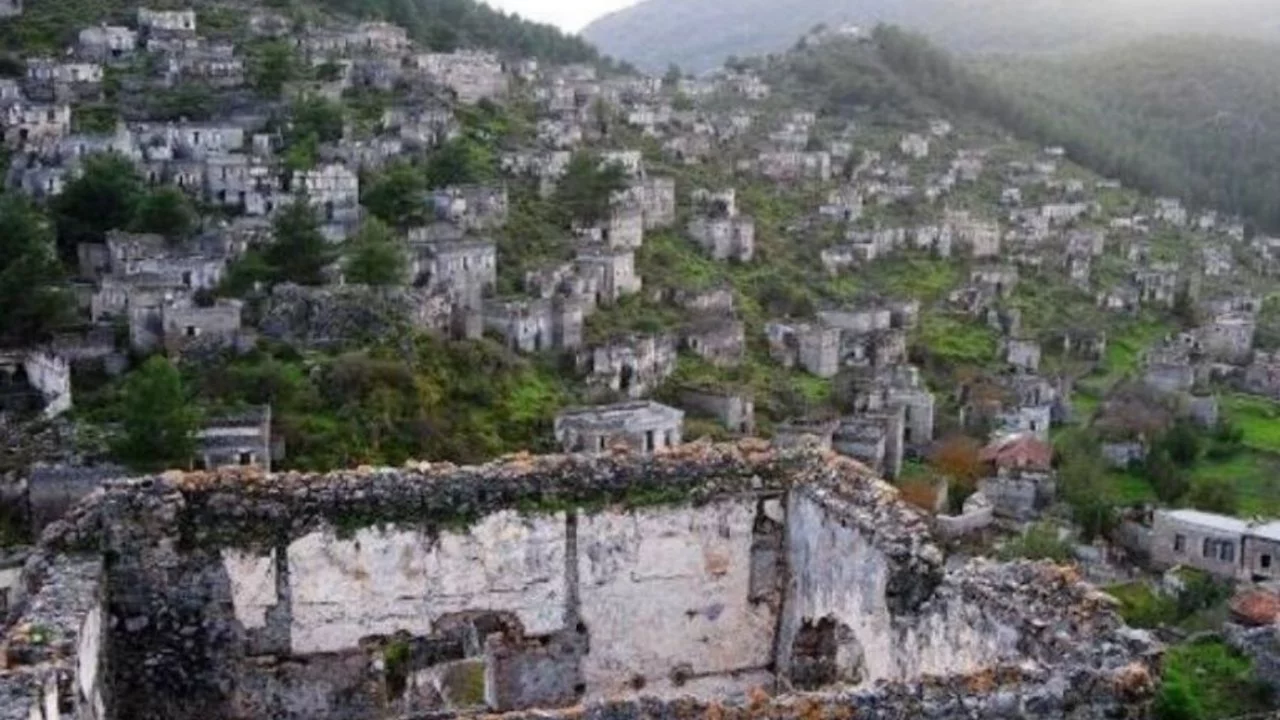 Bursa'nın Gizemli K&ouml;y&uuml;! Yıllardır Anlatılan Hikayesi T&uuml;yleri &Uuml;rpertiyor