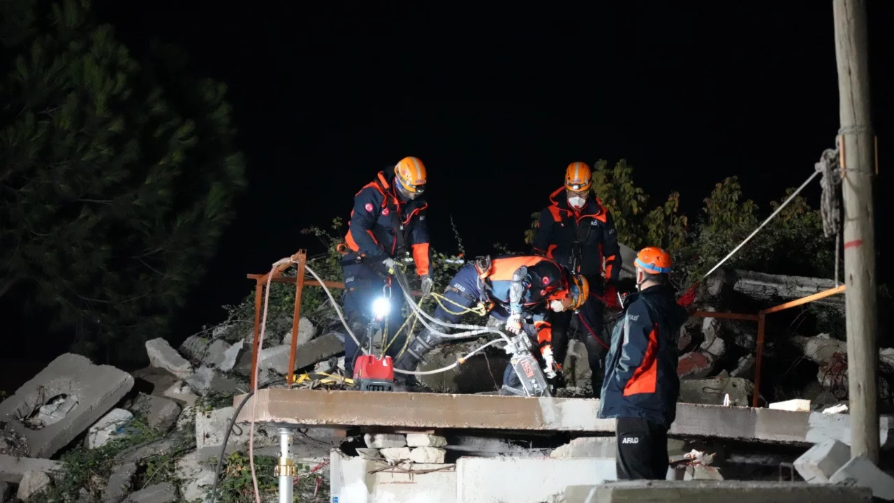 Bursa AFAD Arama ve Kurtarma Birliği'nin ulusal akreditasyon sınavı başarıyla tamamlandı