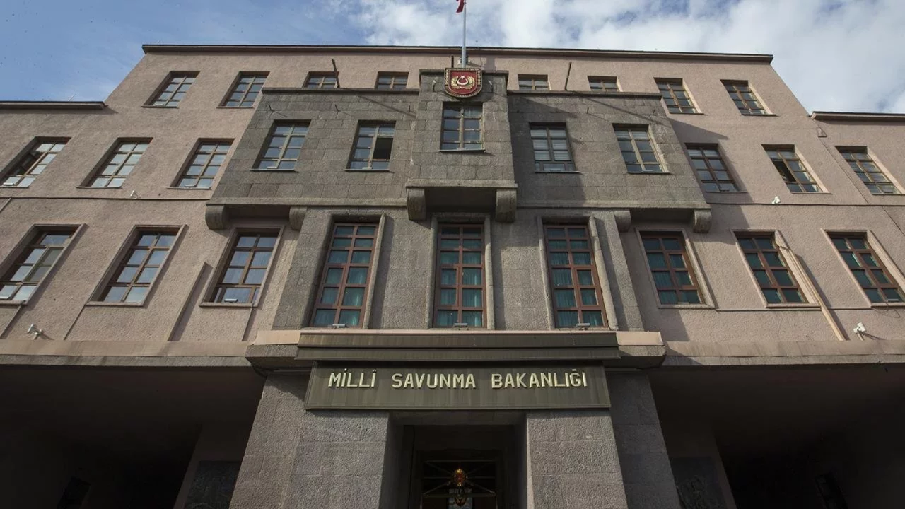 MSB, Türkiye ile Fransa'nın savunma iş birliği yol haritasını imzaladığını duyurdu