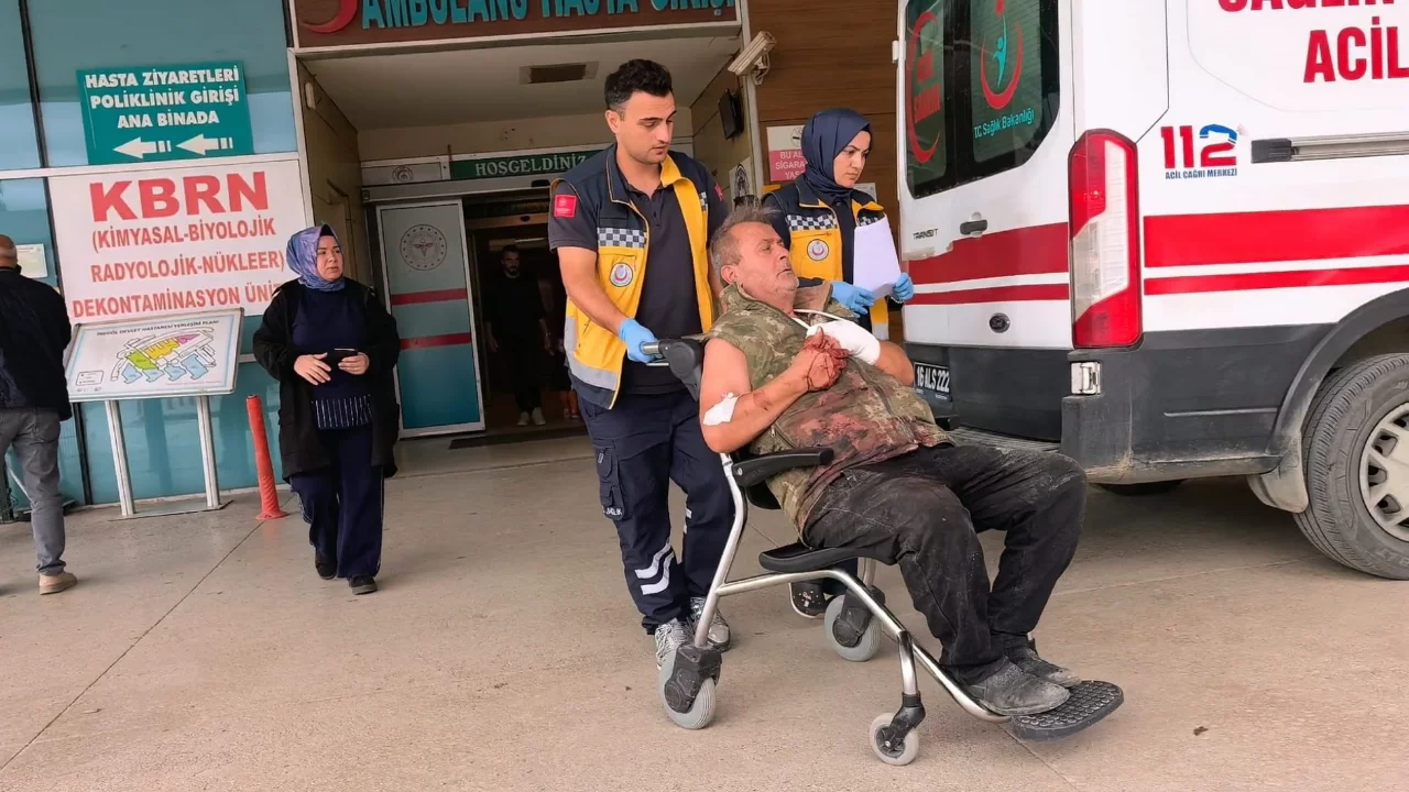 İneg&ouml;l'de motorlu testere kazası! 61 yaşındaki adam yaralandı