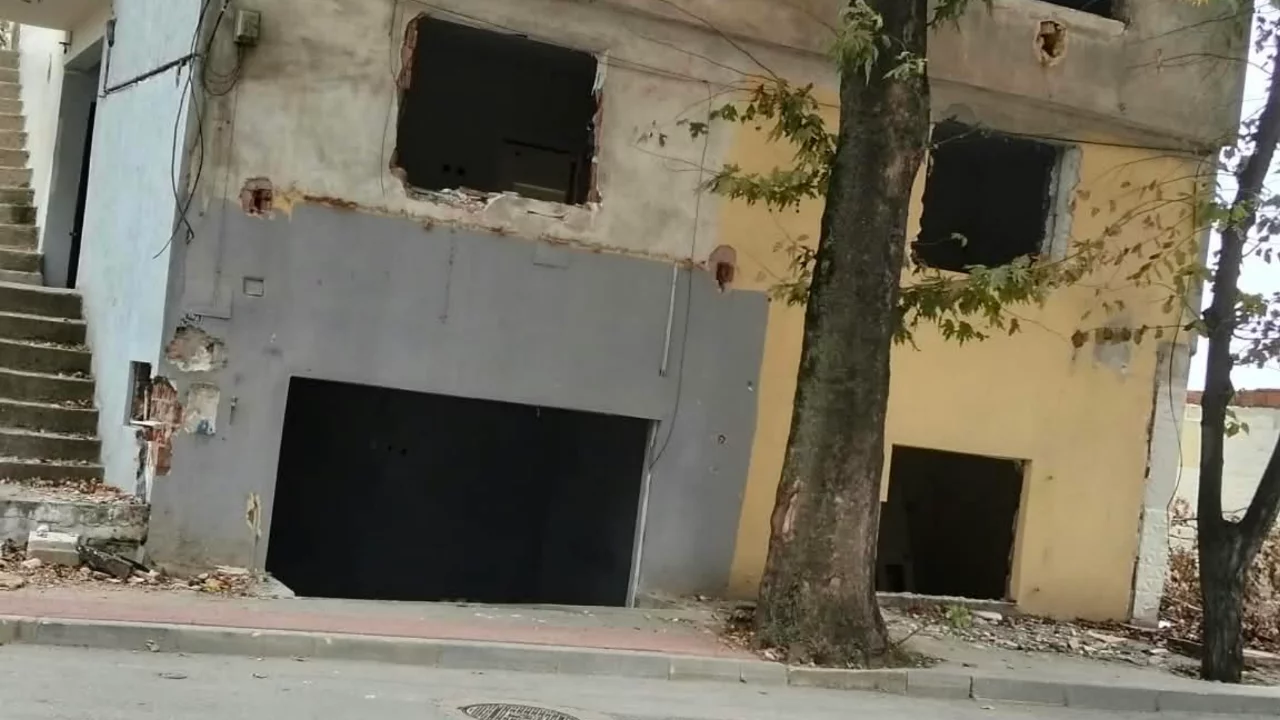 Bursa'da mahalleliyi tedirgin eden olay! Gece olunca içeri giriyorlar