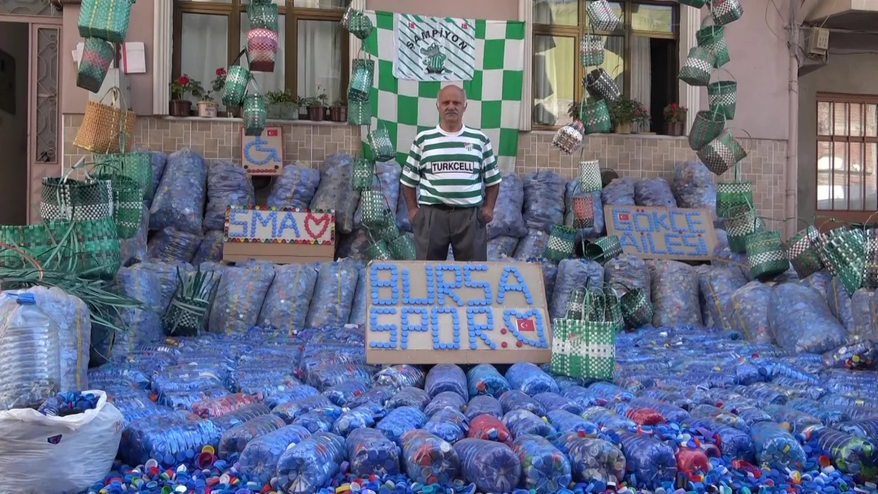 Bursa'nın sessiz kahramanı bu kez Bursaspor i&ccedil;in kapak topluyor! Hedefi 1 milyon