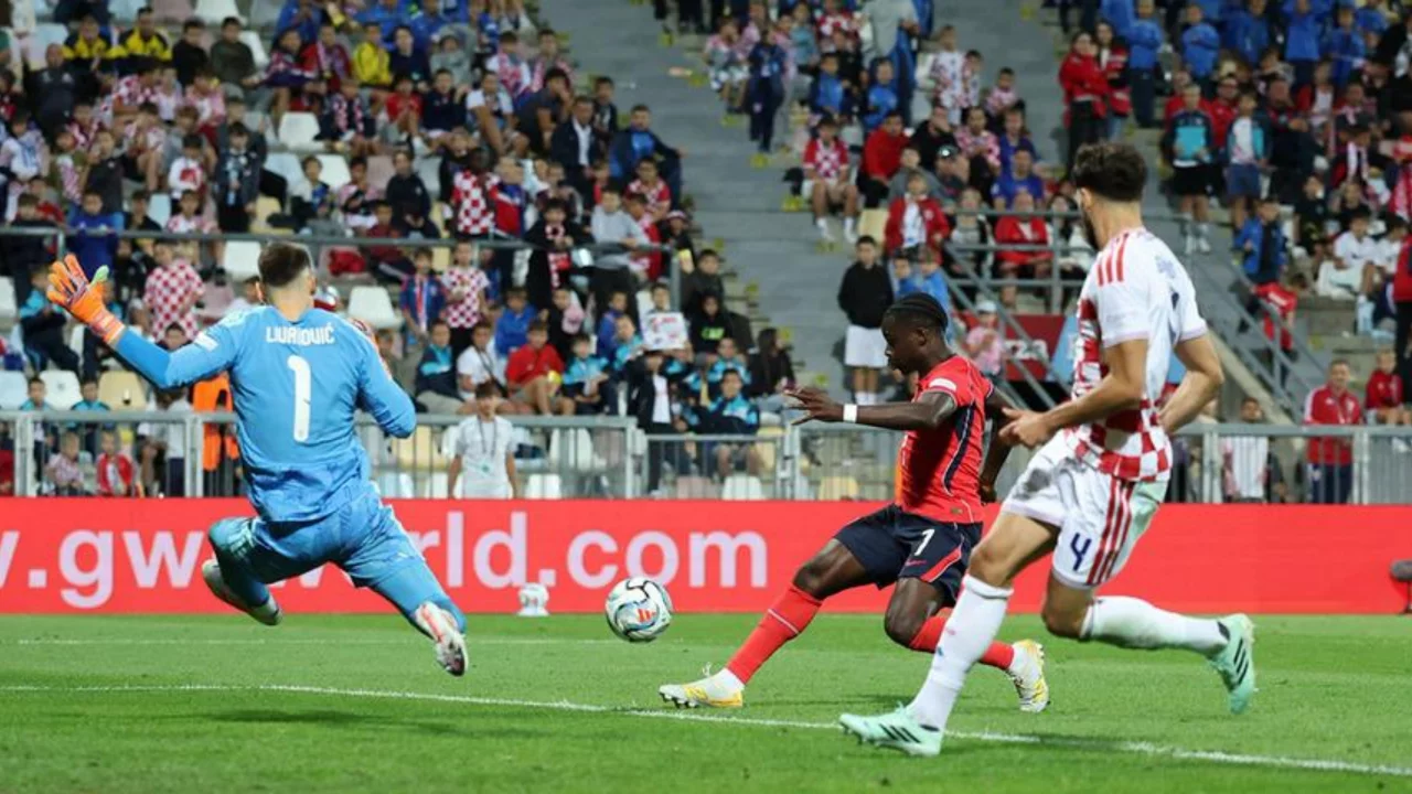Livakovic'e gol olup yağdılar! İngiltere'den Hırvatistan'a tarihi tarife 