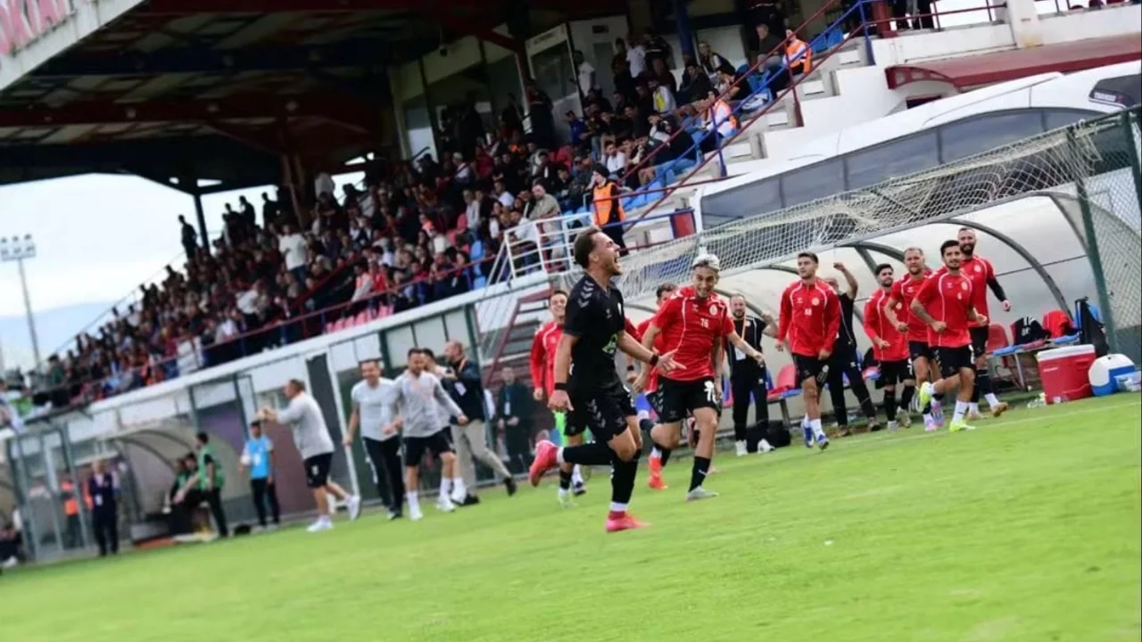 Bursa ekibi deplasmanda fırtına gibi esti: 2-0!