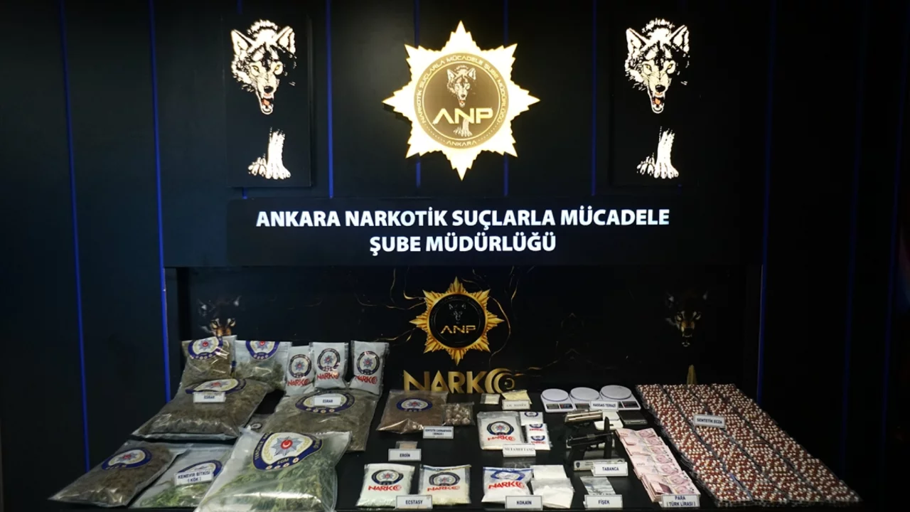 Ankara'da uyuşturucu operasyonu: 95 ş&uuml;pheli yakalandı, 32 kişi tutuklandı