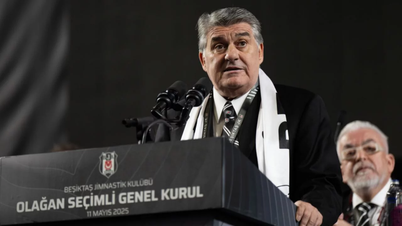 Beşiktaş'ta sandıklar a&ccedil;ıldı: Serdal Adalı yeniden başkan