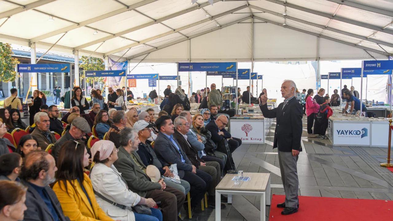 Osmangazi'de Kitap ve Edebiyat Dolu G&uuml;nler Sona Erdi