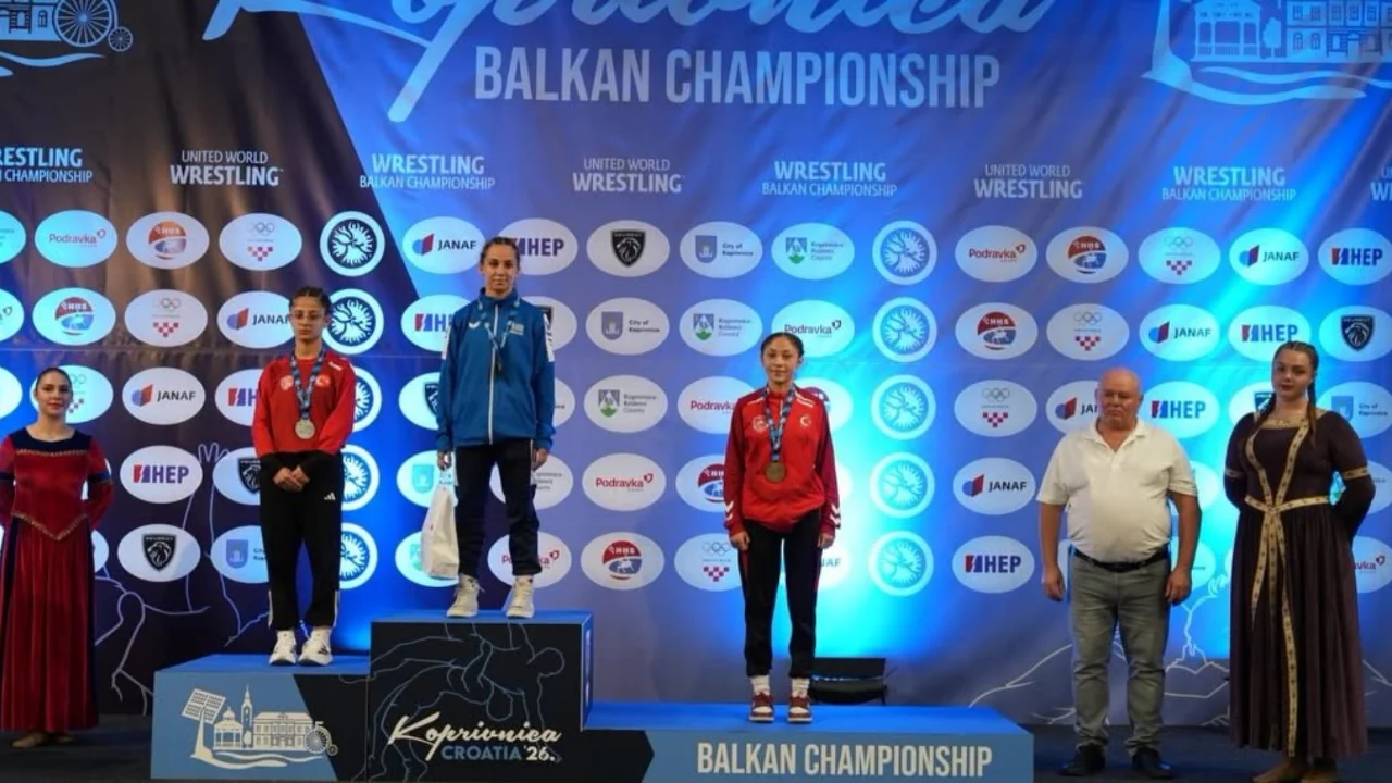 Adıyamanlı milli g&uuml;reş&ccedil;i Balkan ikincisi oldu