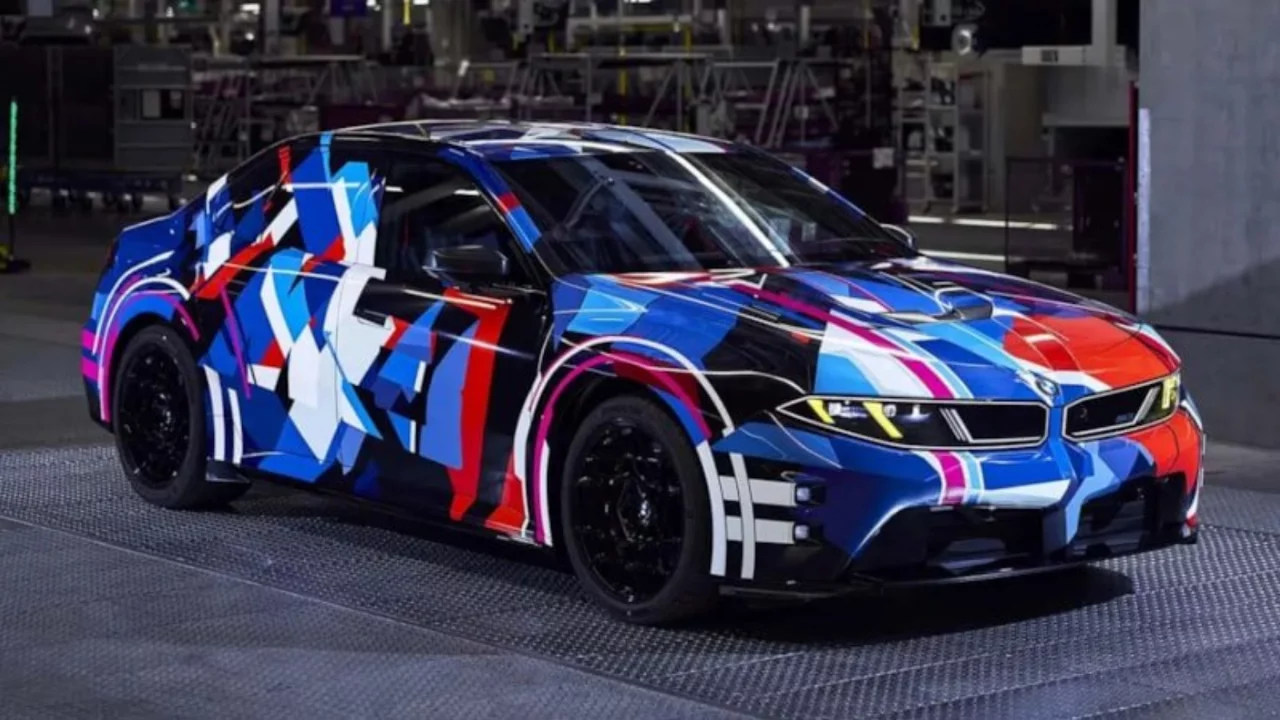 BMW M markası 1 milyonuncu otomobilini Almanya'da banttan indirdi