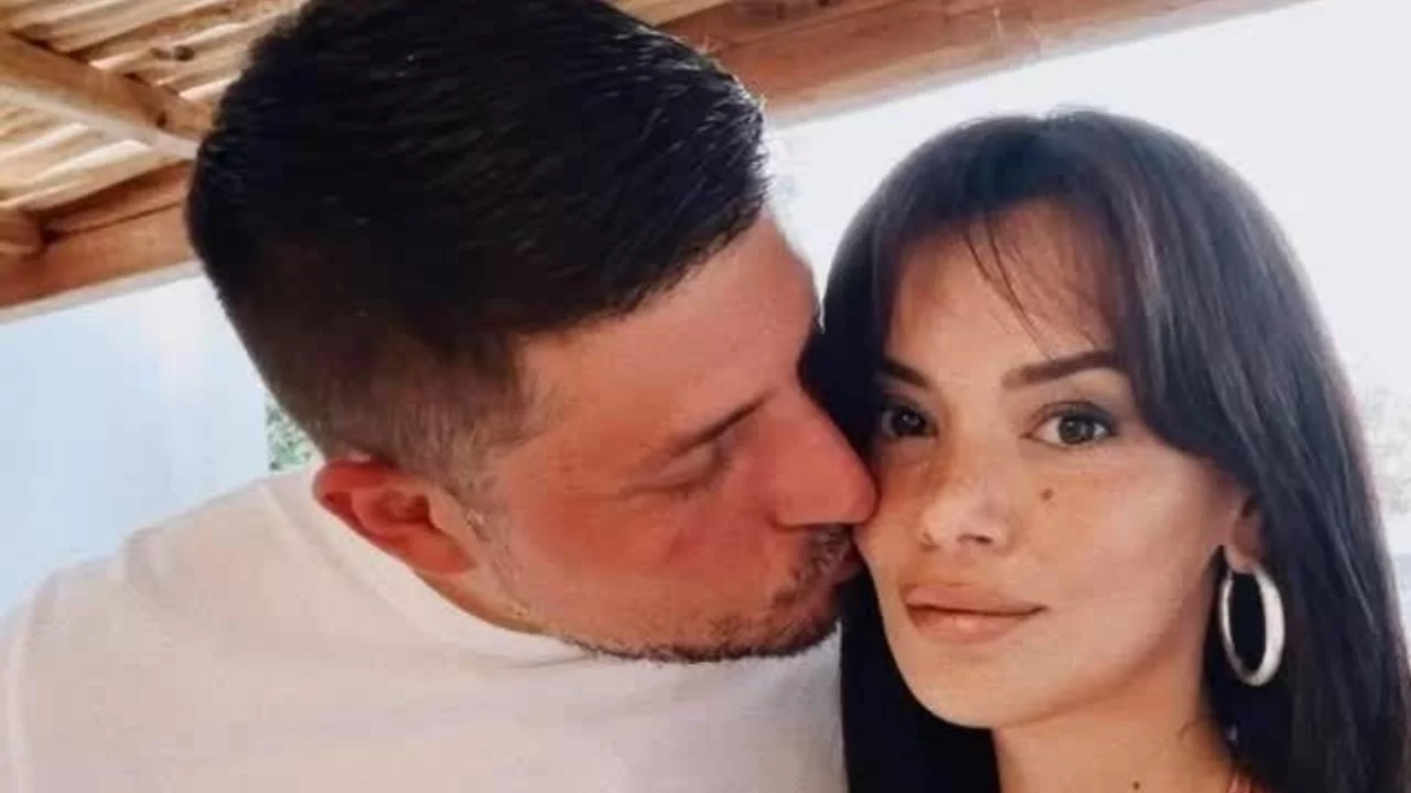 Seray Kaya'dan aşk dolu paylaşım! İdris Aybirdi'den dikkat &ccedil;eken romantik mesaj
