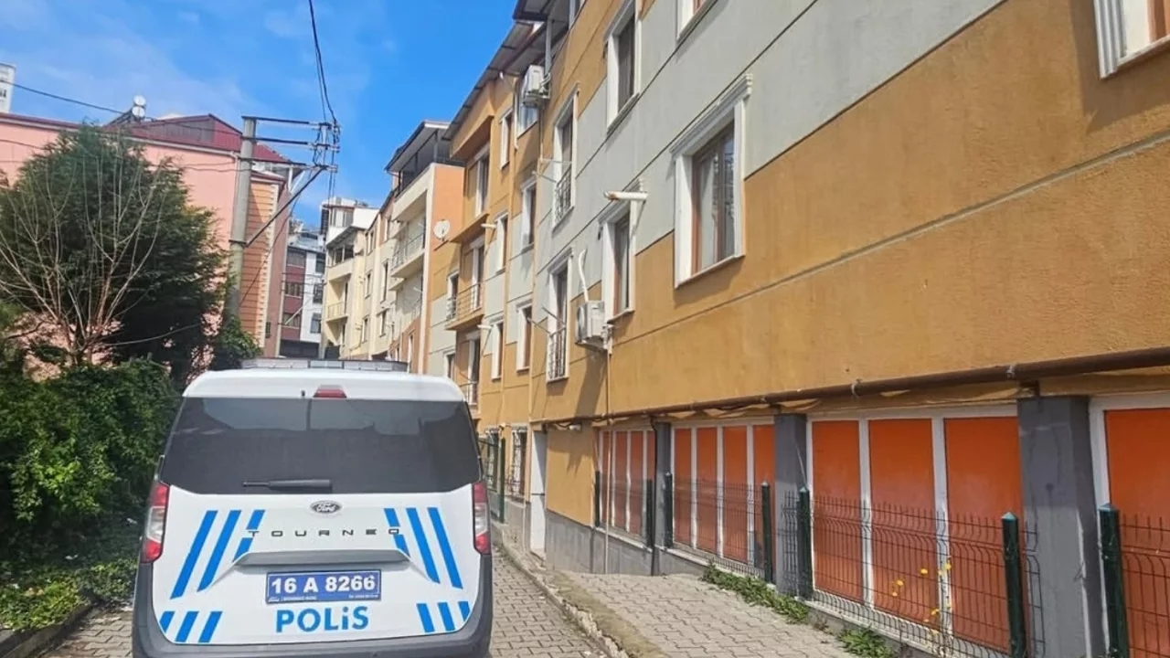 Bursa'da &ccedil;atıdan d&uuml;şerek ağır yaralanan adamın yaşam savaşı 6 ay s&uuml;rd&uuml;!