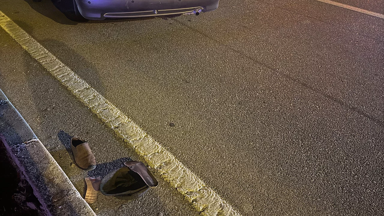 Otomobilin &ccedil;arptığı yaya ağır yaralandı