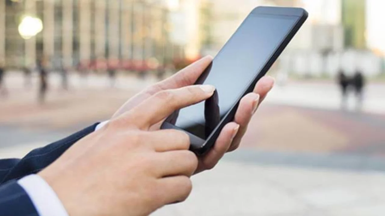 Telefon neden kapanır? Şarjı varken aniden kapanan telefonun nedenleri