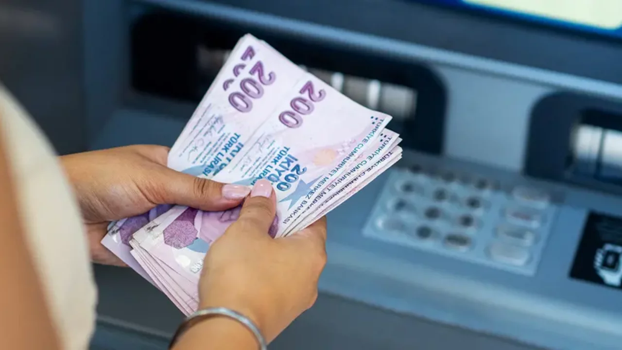 Asgari &uuml;crette 2027 hesabı başladı! 5 farklı senaryoda yeni maaş ortaya &ccedil;ıktı