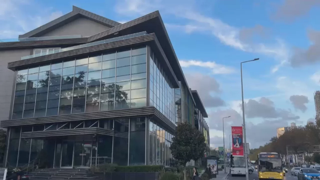 &Ccedil;ağrı merkezi &uuml;zerinden yatırım dolandırıcılığı! Onlarca g&ouml;zaltı var...