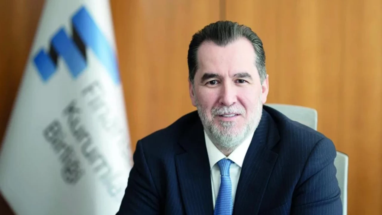 Fon soruşturmasında adı ge&ccedil;iyordu! İş insanı aracında &ouml;l&uuml; bulundu...