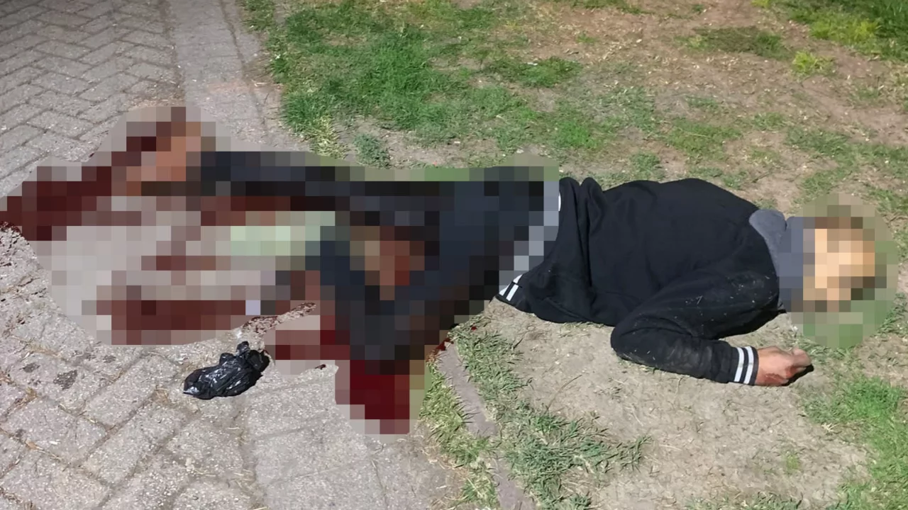 Eskişehir'de alkol sonrası arkadaş kavgası: Bı&ccedil;aklanan kişi yoğun bakıma kaldırıldı