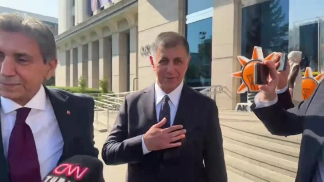 27 yıl sonra bir ilk! Cemil Tugay, AK Parti Genel Merkezi'nde