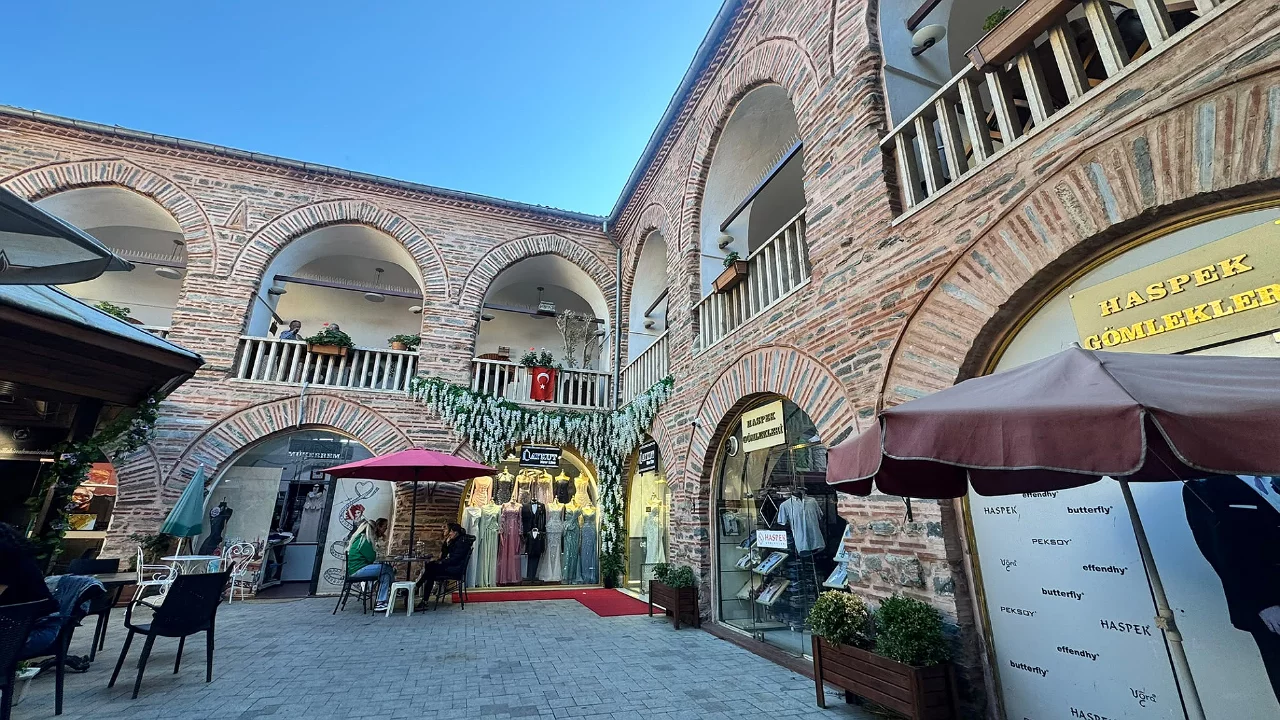 Bursa'da 572 yıllık ticaret mirası! Tuz Han... 