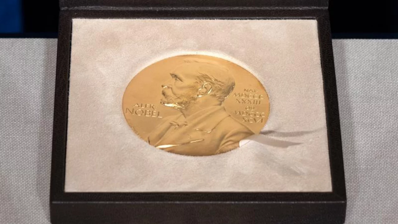 Moleküllerin sırrını çözdüler: 2026 Nobel Kimya Ödülü sahiplerini buldu!