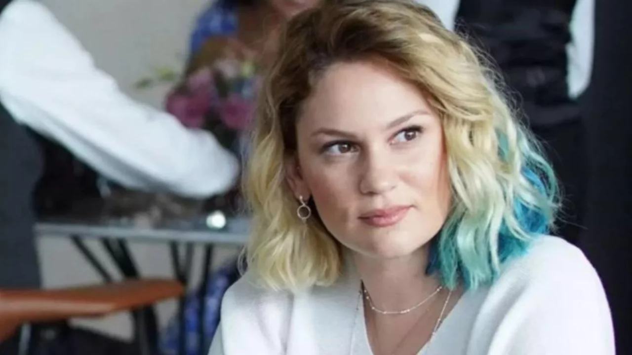 Farah Zeynep Abdullah galaya anne ve babasıyla katıldı! G&ouml;renler aynı şeyi s&ouml;yledi: 'Babasının kopyası'