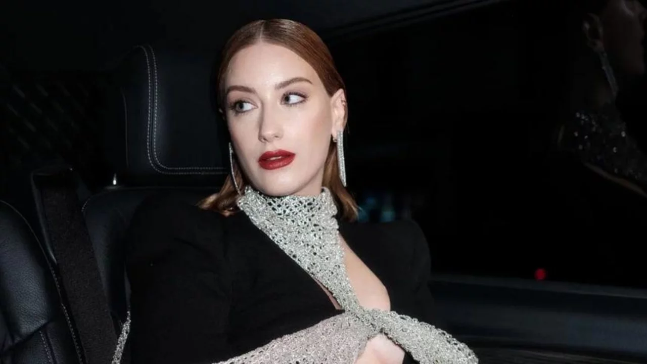 Hazal Kaya'nın acı günü!