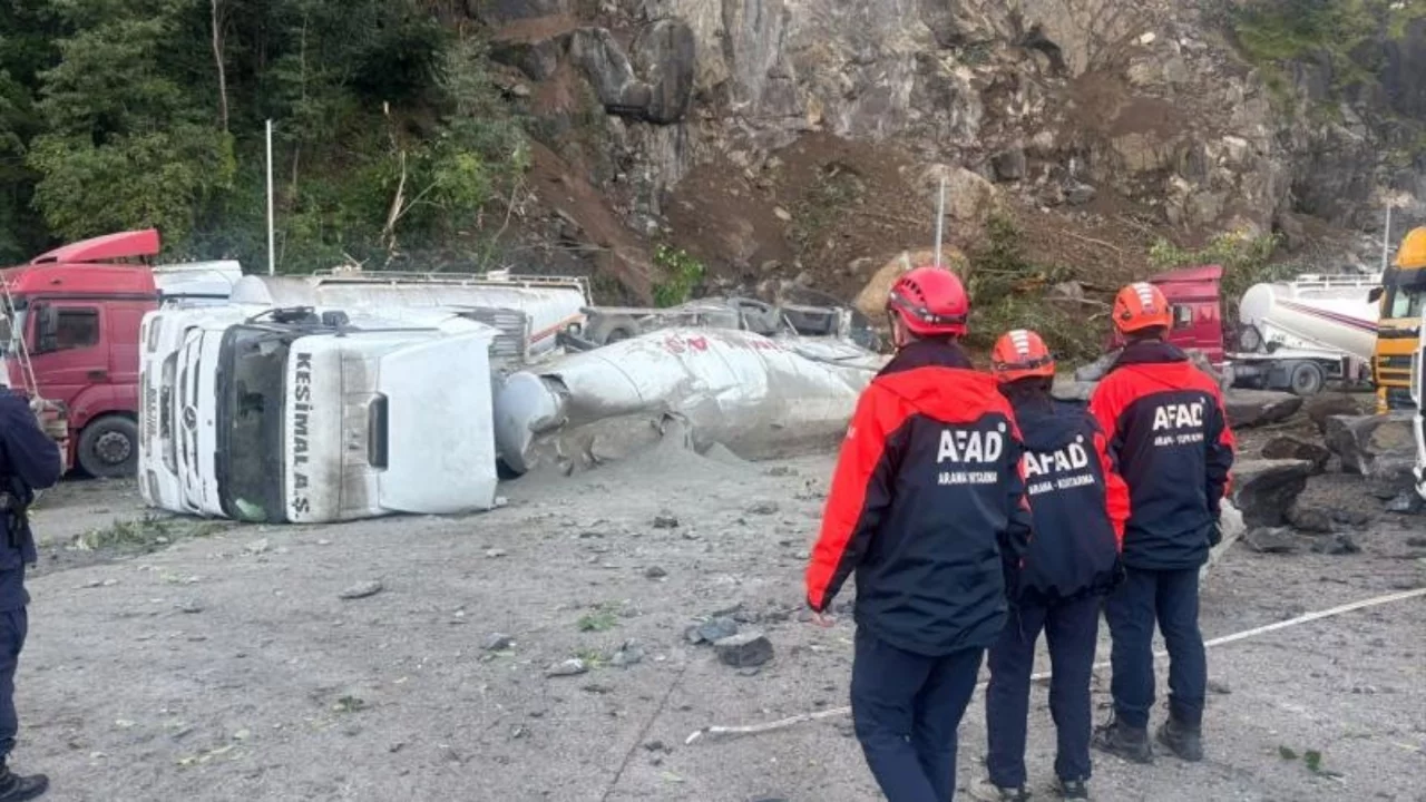 Tır parkındaki heyelan! 1 kişi hayatını kaybetti