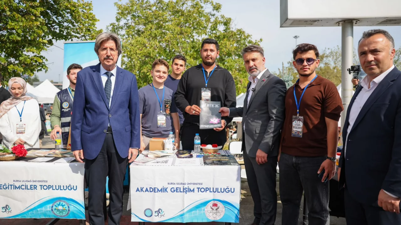 Bursa'da üniversitelilere 'Hoş geldin' şöleni 