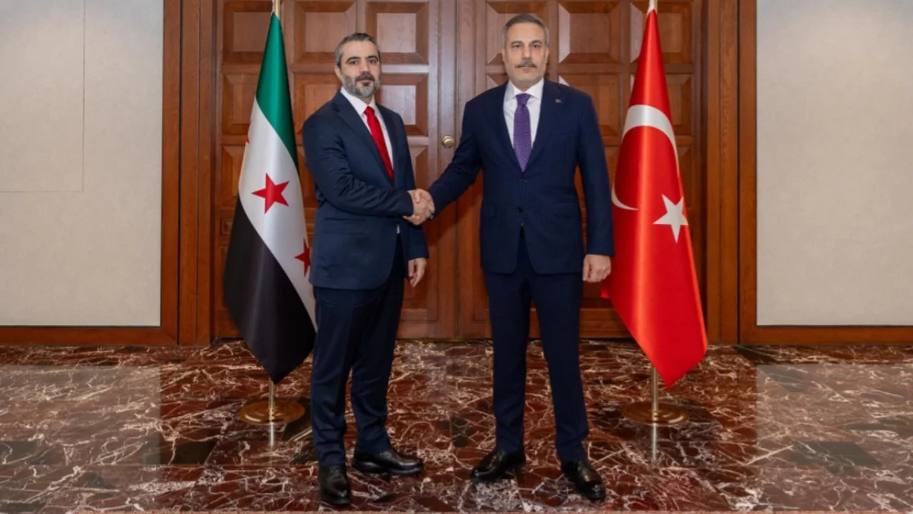 Bakan Fidan Suriyeli mevkidaşı ile görüştü 