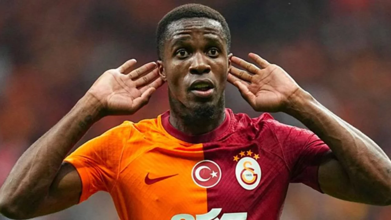Galatasaray sonrası takım bulamamıştı! Zaha'nın yeni adresi şaşırttı