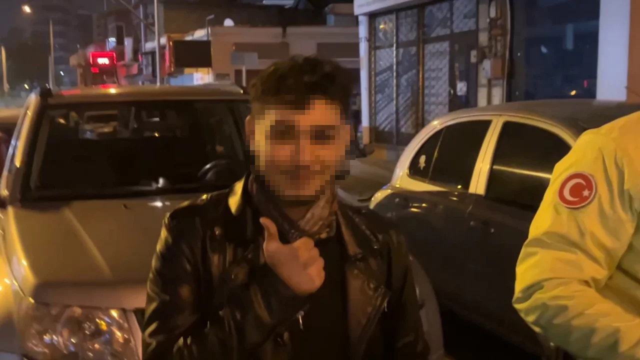 Bursa'da alkoll&uuml; s&uuml;r&uuml;c&uuml;den pes dedirten s&ouml;zler! Ceza yedi, "ehliyetsiz de s&uuml;reriz"