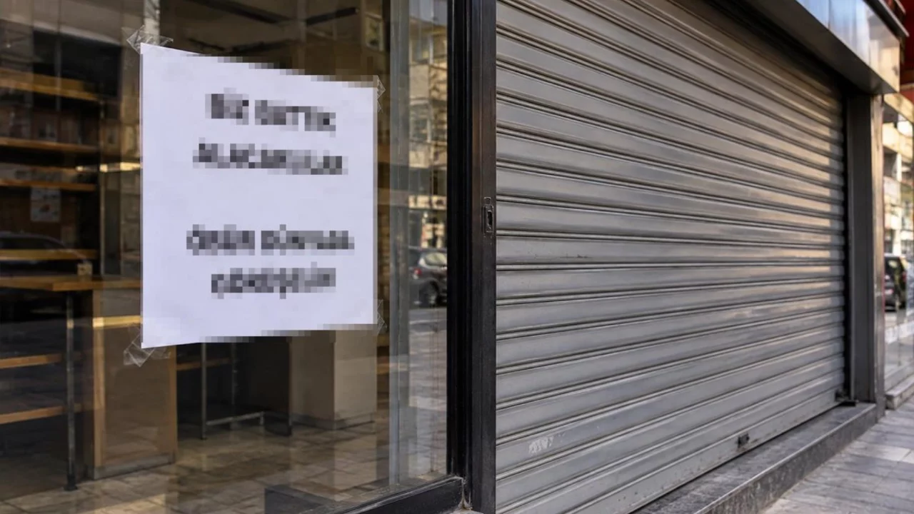 Bursa'da kepenk indiren esnaftan alacaklılara bomba mesaj!